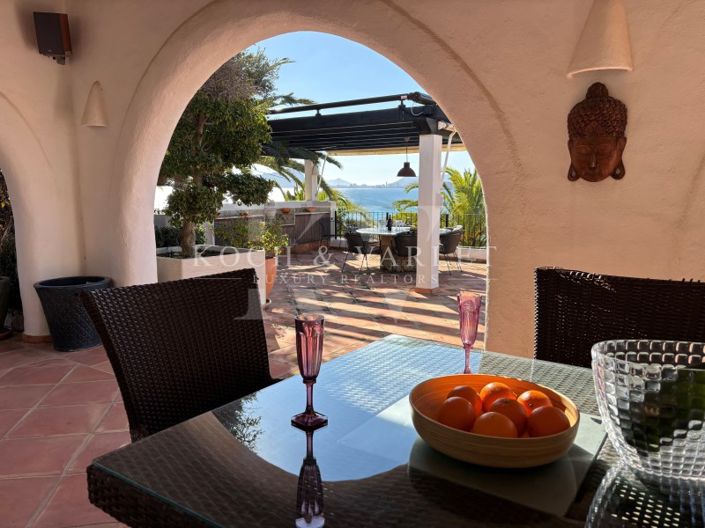 Image No.70-5 Bed Villa for sale