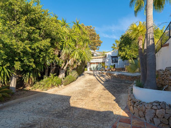 Image No.75-5 Bed Villa for sale