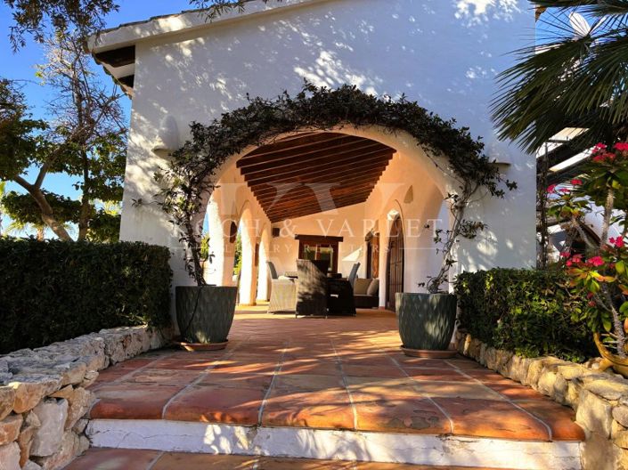 Image No.81-5 Bed Villa for sale