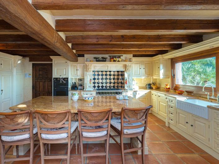 Image No.9-5 Bed Villa for sale