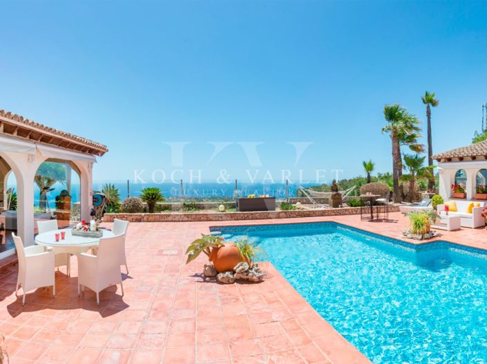 Image No.1-4 Bed Villa for sale