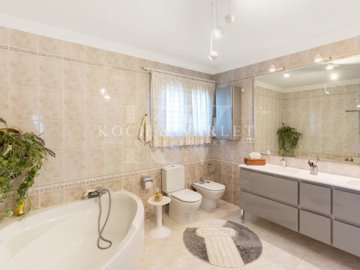 id91099a01-0000-0500-0000-00001570deb0