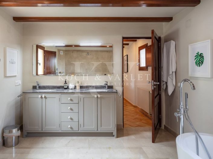 Image No.19-5 Bed Villa for sale