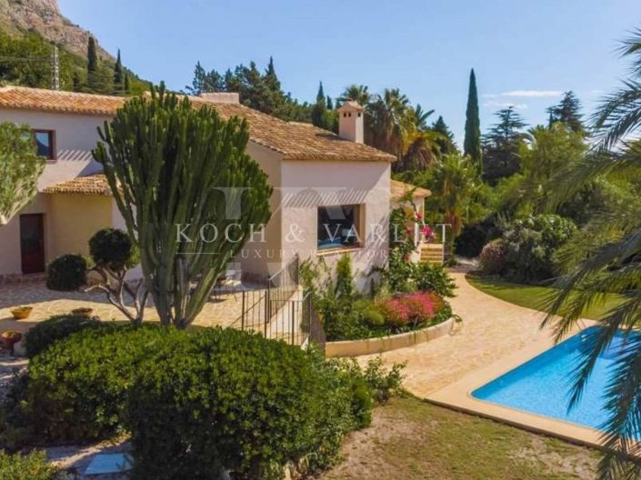 Image No.32-5 Bed Villa for sale