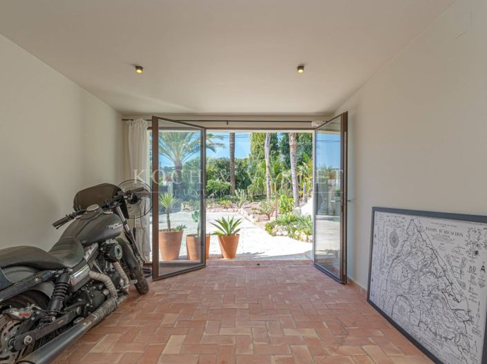 Image No.32-3 Bed Villa for sale