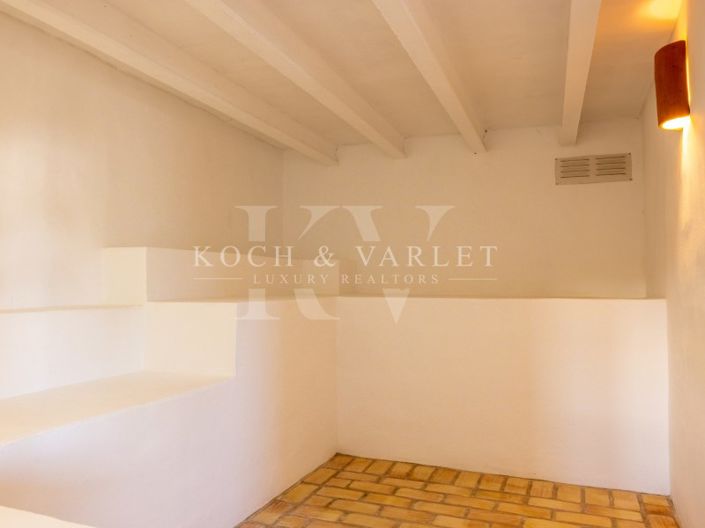 Image No.25-5 Bed Villa for sale