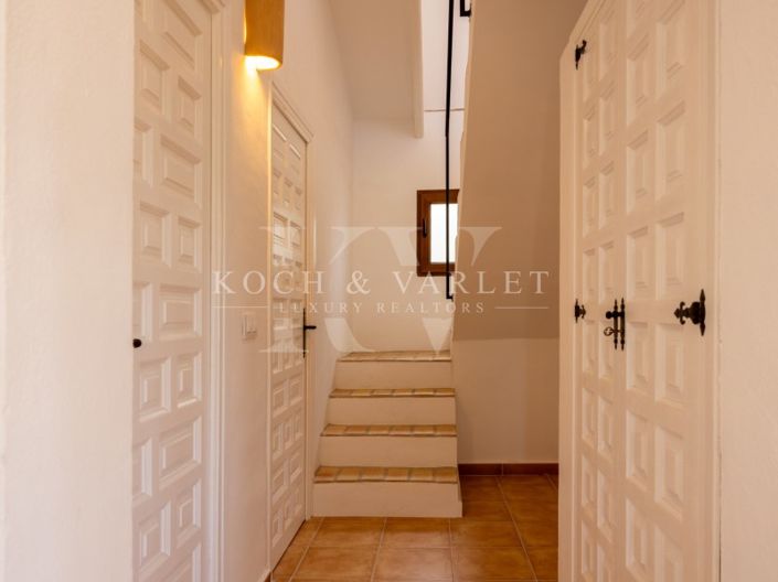 Image No.26-5 Bed Villa for sale