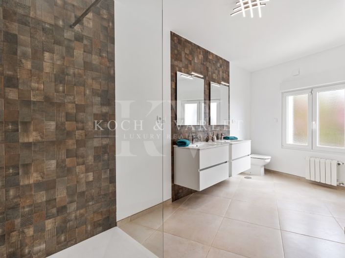 Image No.48-4 Bed Villa for sale