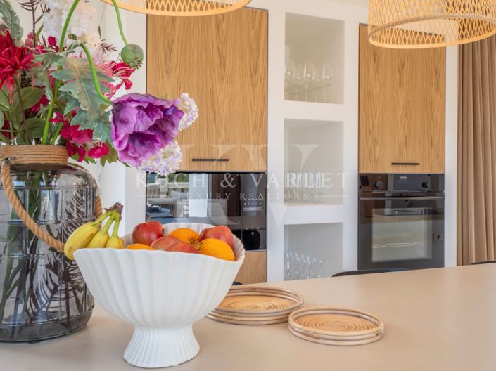 Image No.19-9 Bed Villa for sale