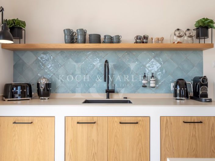 Image No.21-9 Bed Villa for sale