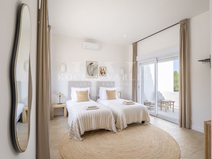 Image No.28-9 Bed Villa for sale