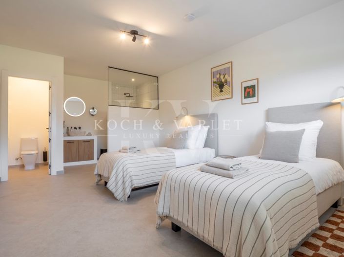 Image No.35-9 Bed Villa for sale