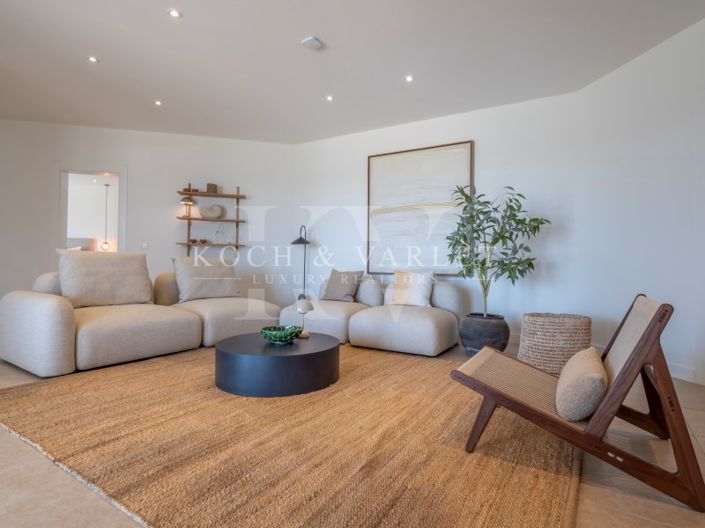 Image No.43-9 Bed Villa for sale