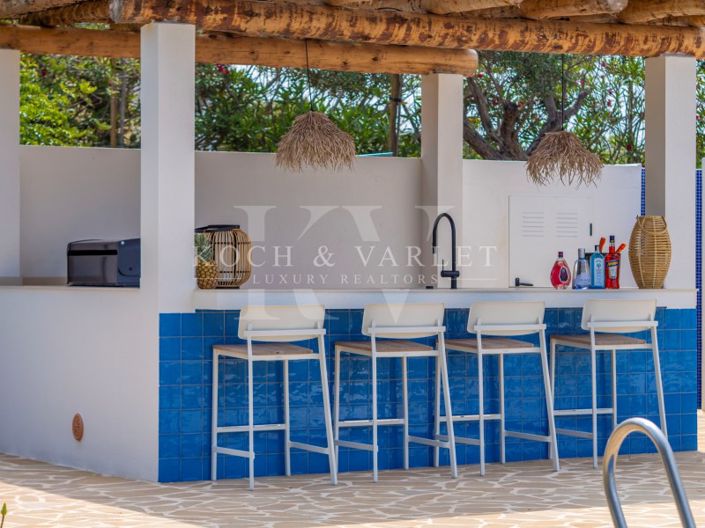 Image No.73-9 Bed Villa for sale