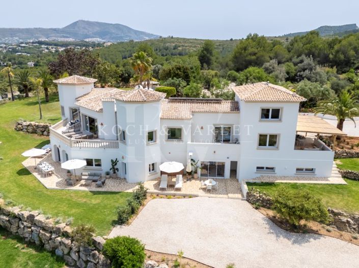 Image No.89-9 Bed Villa for sale