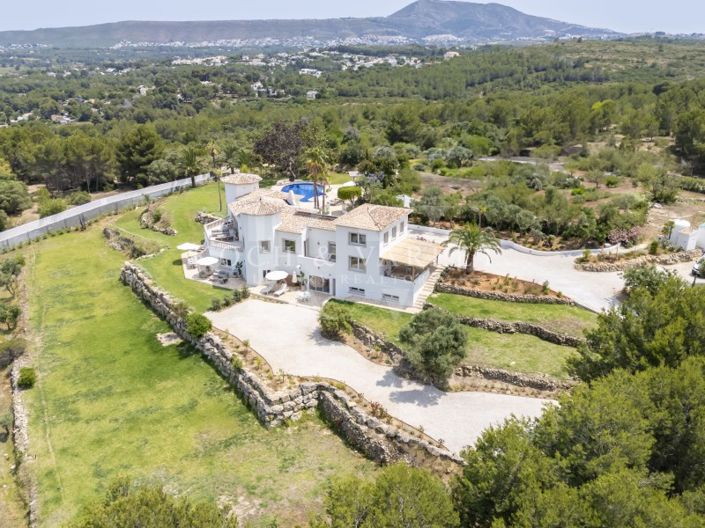 Image No.91-9 Bed Villa for sale