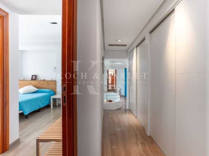 Image No.26-7 Bed Villa for sale