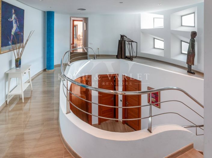 Image No.30-7 Bed Villa for sale