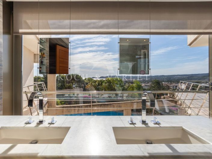 Image No.40-7 Bed Villa for sale