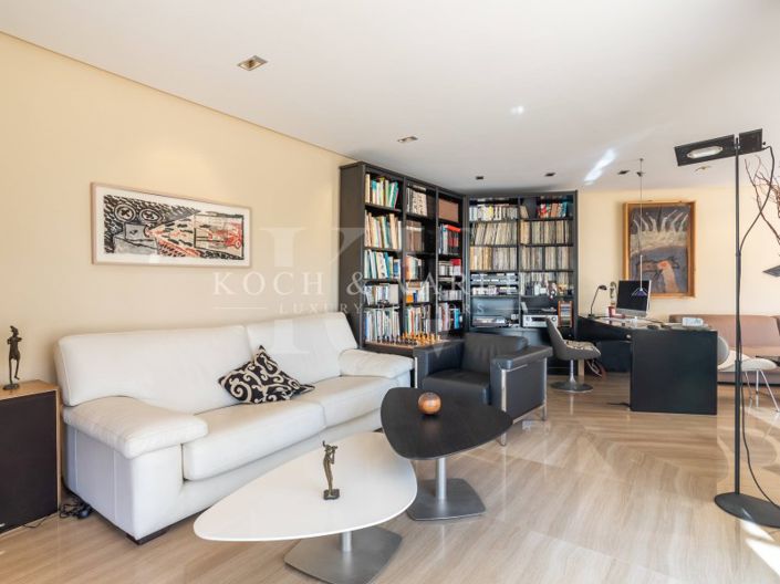 Image No.9-7 Bed Villa for sale