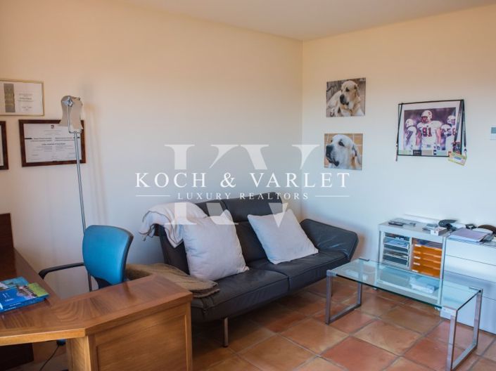 Image No.30-5 Bed Villa for sale