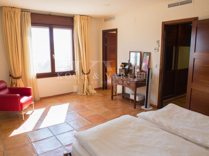 Image No.43-5 Bed Villa for sale