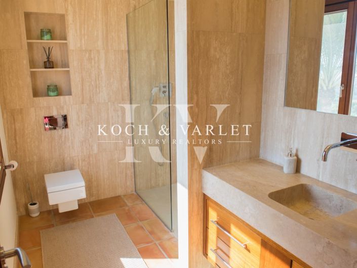 Image No.45-5 Bed Villa for sale