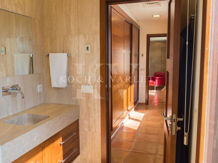 Image No.46-5 Bed Villa for sale