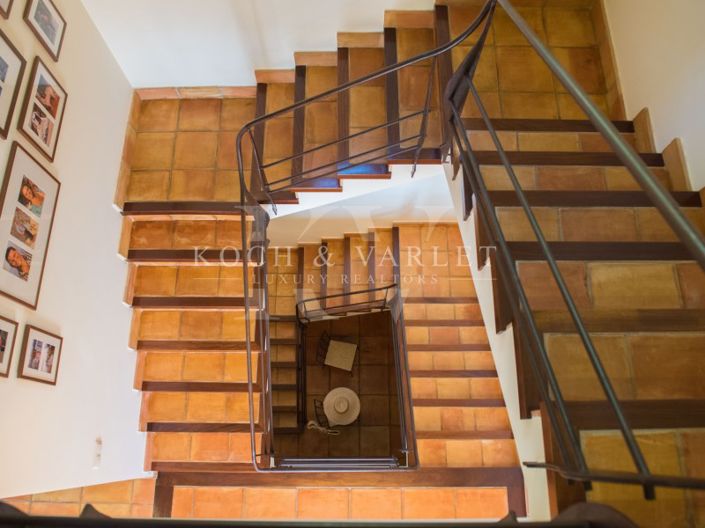 Image No.48-5 Bed Villa for sale