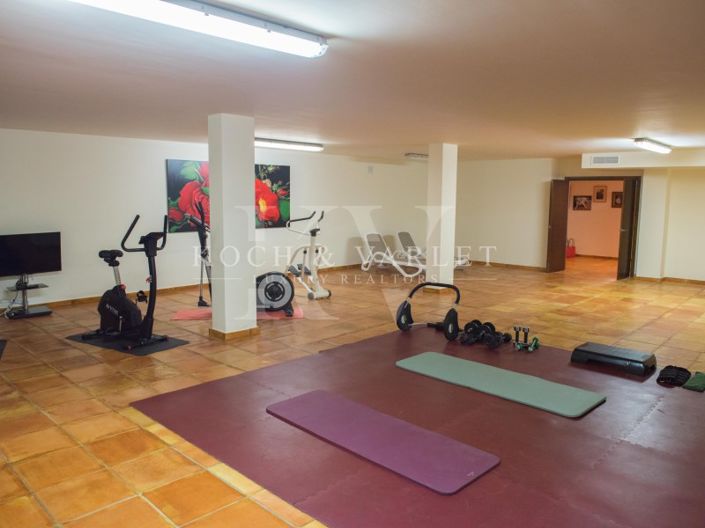 Image No.52-5 Bed Villa for sale