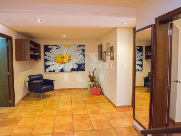 Image No.53-5 Bed Villa for sale