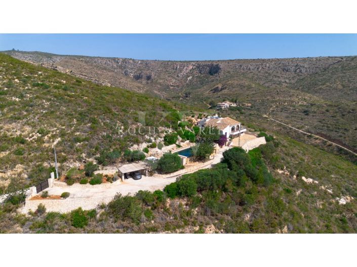 Image No.58-5 Bed Villa for sale