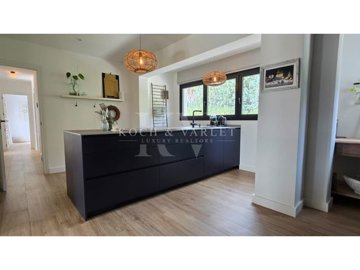 id4d879401-0000-0500-0000-000015010d45