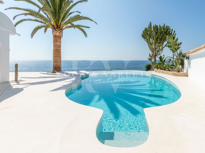 Image No.2-Villa for sale