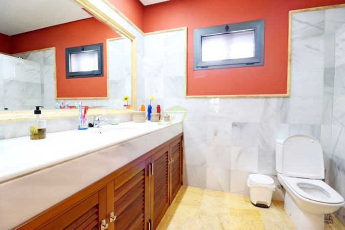 Image No.12-3 Bed Villa for sale