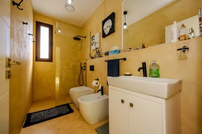 Detached villa in an excellent location in Playa Blanca