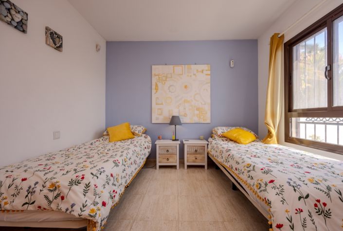 Image No.10-2 Bed Villa for sale