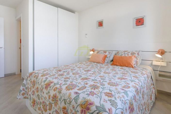 Image No.12-7 Bed Villa for sale