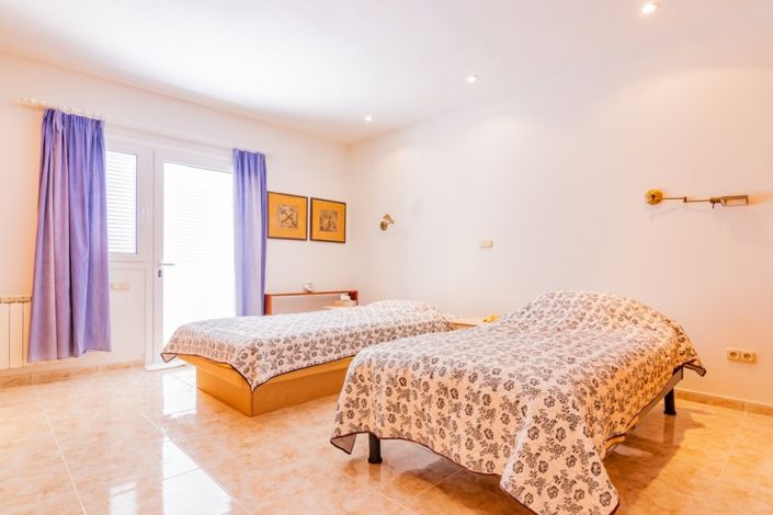 Image No.17-1 Bed Villa for sale