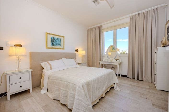 Image No.25-4 Bed Villa for sale