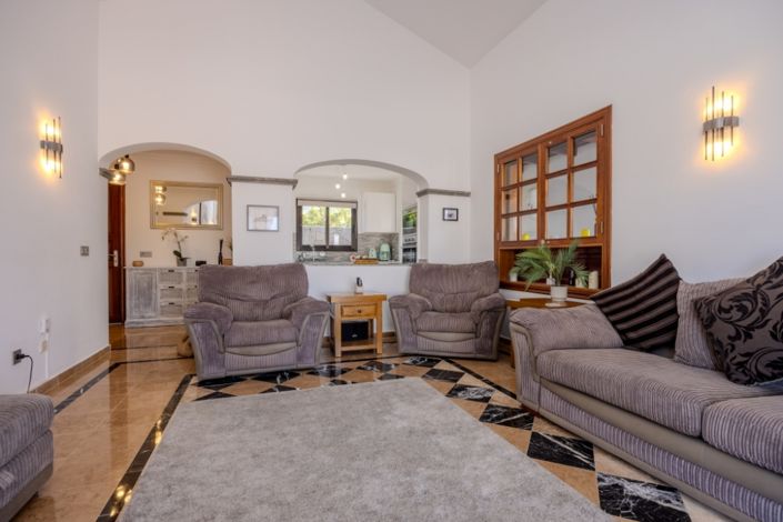 Image No.4-3 Bed Villa for sale