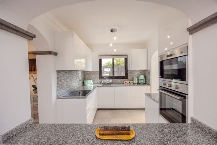 Image No.5-3 Bed Villa for sale