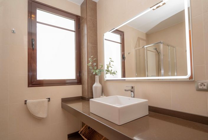 Image No.11-3 Bed Villa for sale