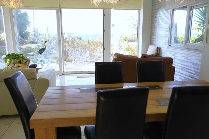 Image No.9-3 Bed Villa / Detached for sale