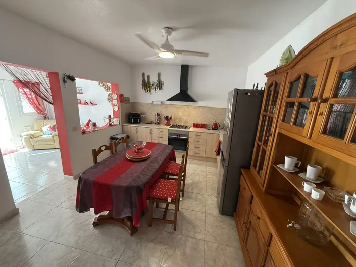 Image No.11-3 Bed Townhouse for sale