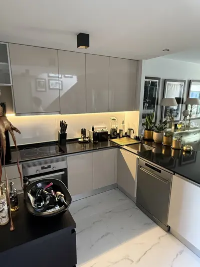 Image No.5-2 Bed Apartment for sale