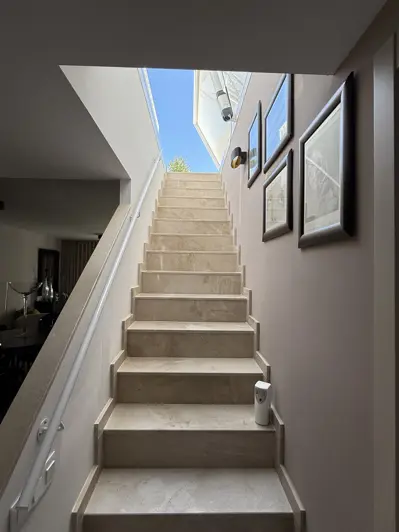 Image No.17-2 Bed Apartment for sale