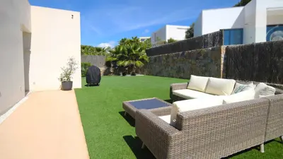 original_3-bed-detached-modern-villa-with-pool-on-las-colinas-entrance6863cee7de936-jpg