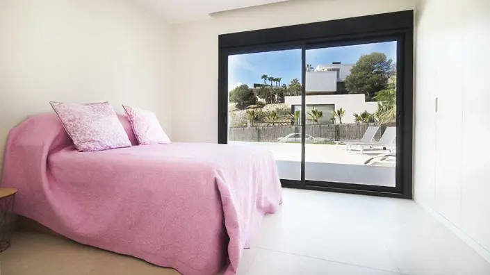 Image No.21-3 Bed Villa / Detached for sale