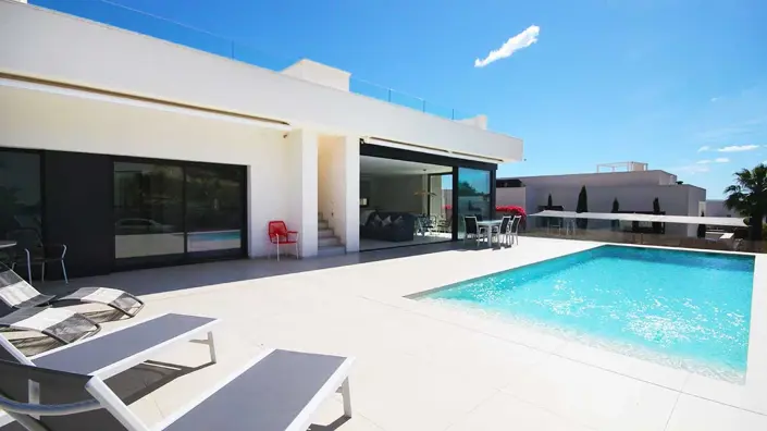 Image No.4-3 Bed Villa / Detached for sale